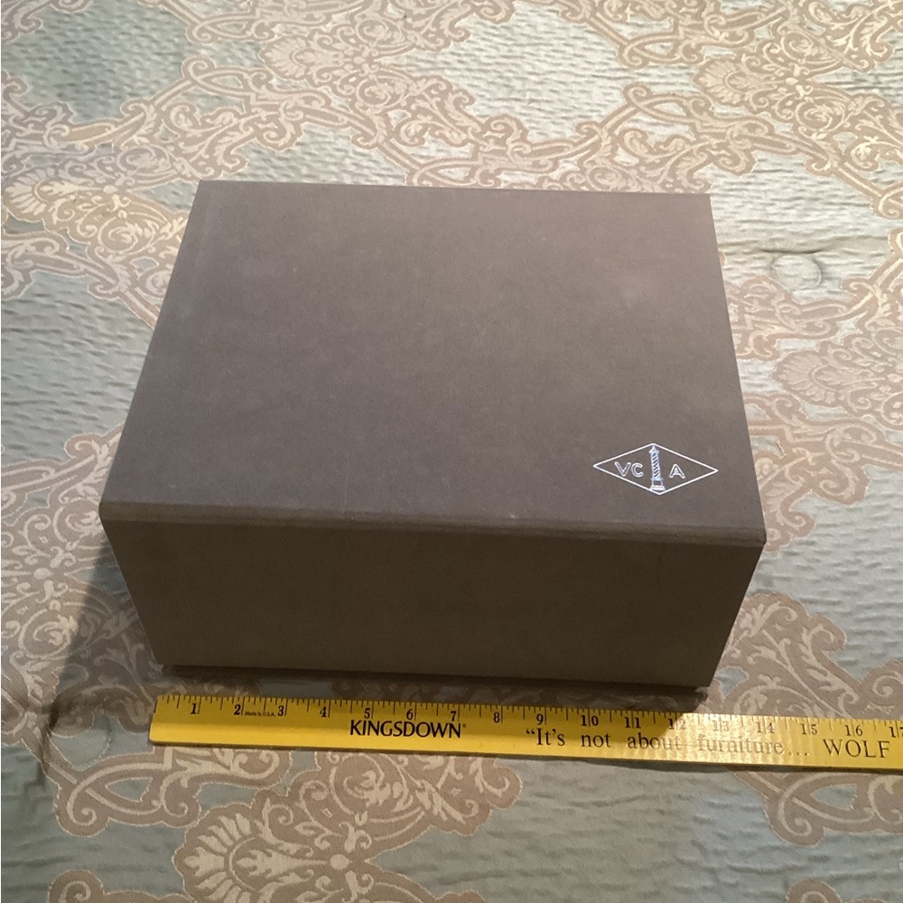 Van Cleef and Arpel’s velvet box